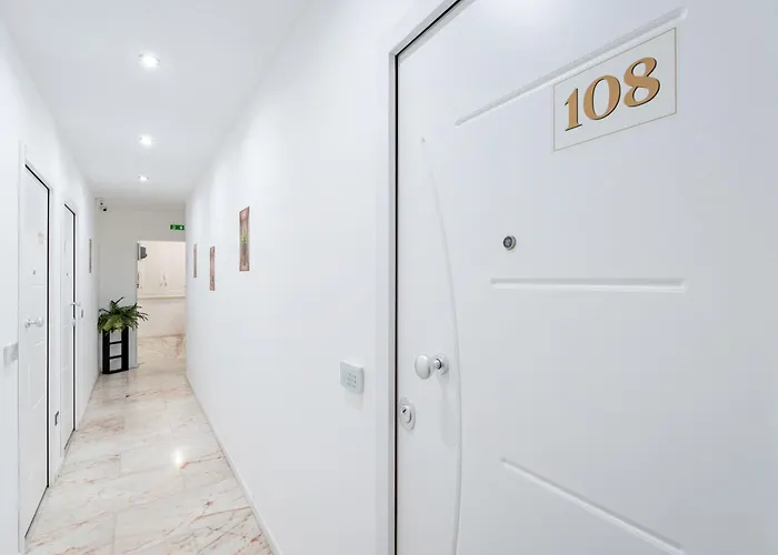 Pensión Barone House 4*